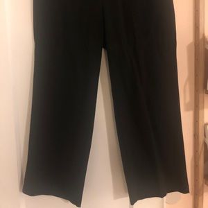 Cropped black pants